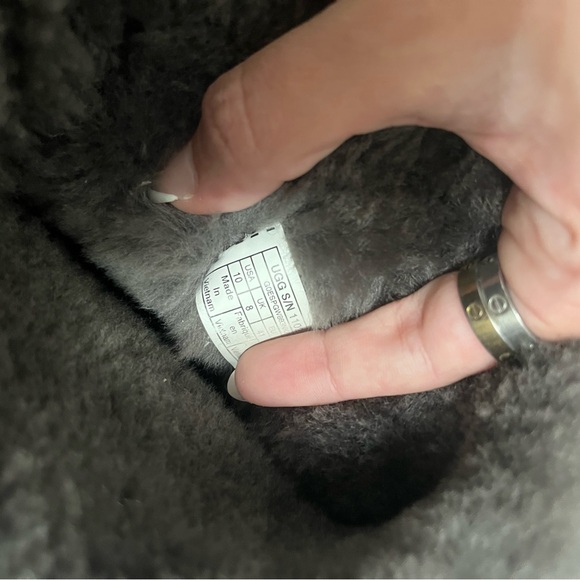 UGG Grey Bailey Bow II sz10 - Picture 4 of 5
